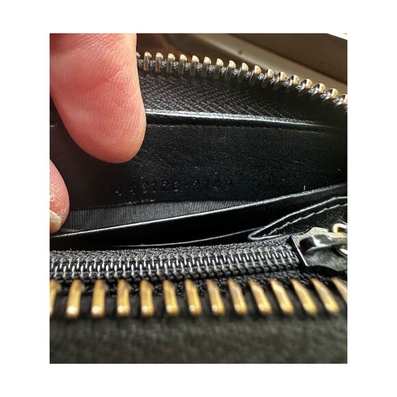 GUCCI MARMONT GG BLACK LEATHER QUILTED ZIP AROUND WALLET - Picture 9 of 9